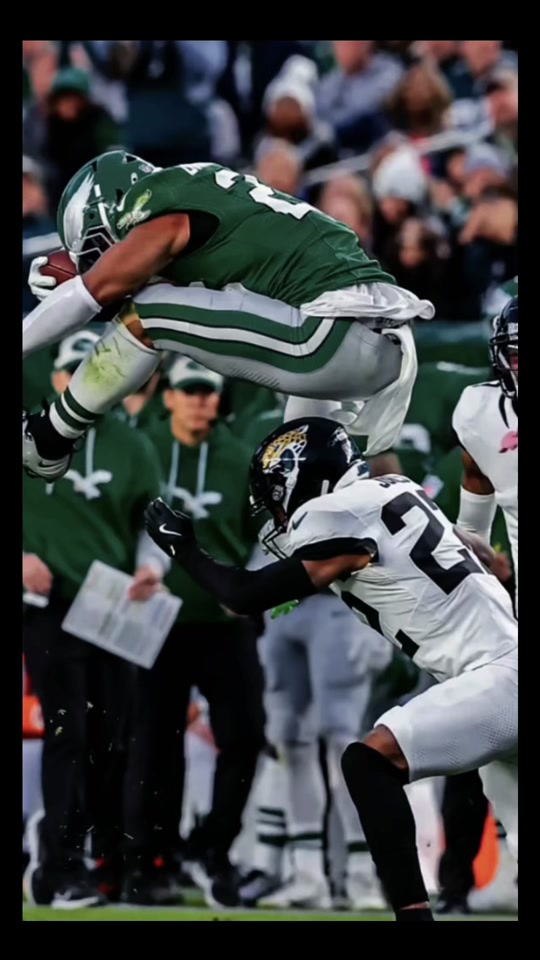 关于橄榄球战术调整奏效,成功扭转局势的信息 关于橄榄球战术调整奏效,成功扭转局势的信息