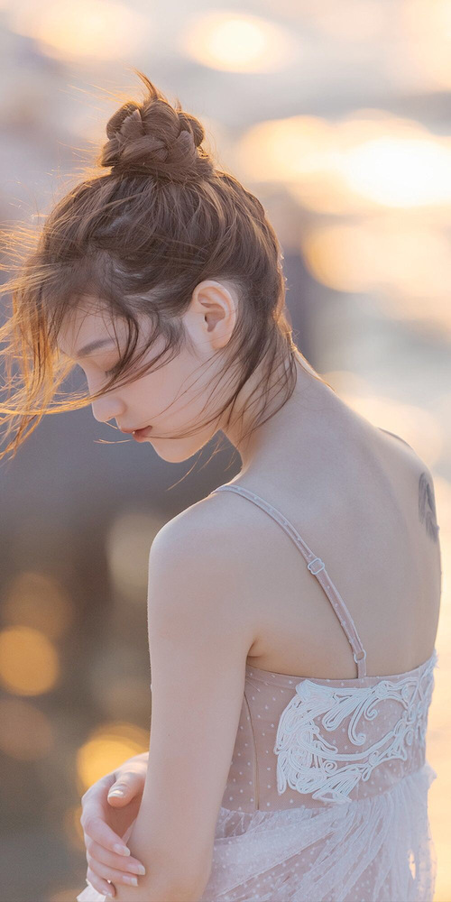 赛道上的绿茵战争，曼城以F1冠军姿态力克佛罗伦萨，点燃年度争冠焦点战