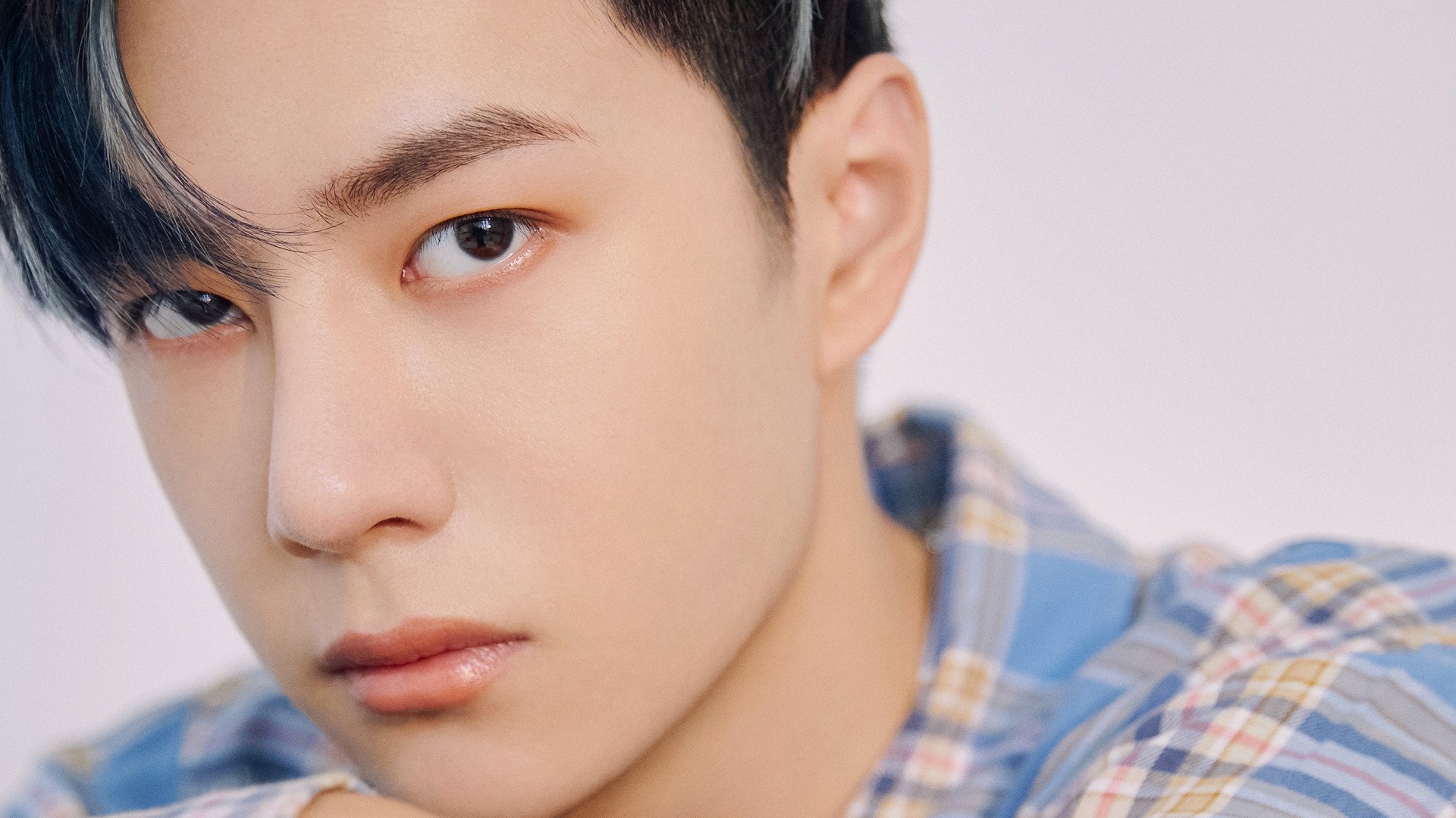 是魔鬼也是天使，阿劳霍在欧冠之夜，用一记解围与一张红牌改写剧本